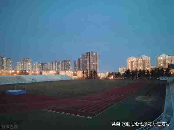 聊城大学2022年心理学考研复试分数线，最高422分