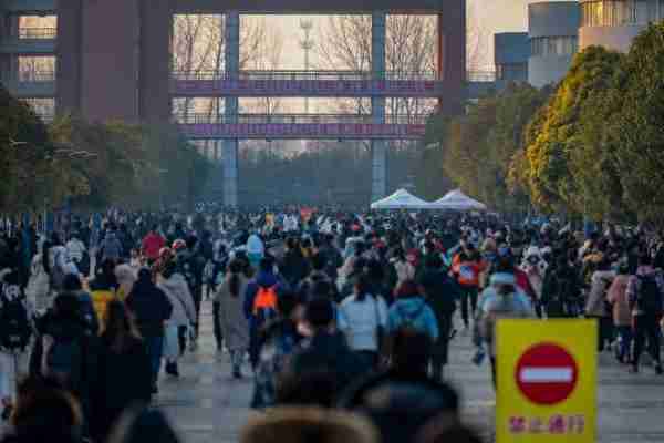 南开大学考研第一名复试高分被刷因放导师“鸽子”？急需补录机制